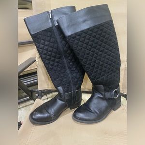 Torrid Black knee boots 7W